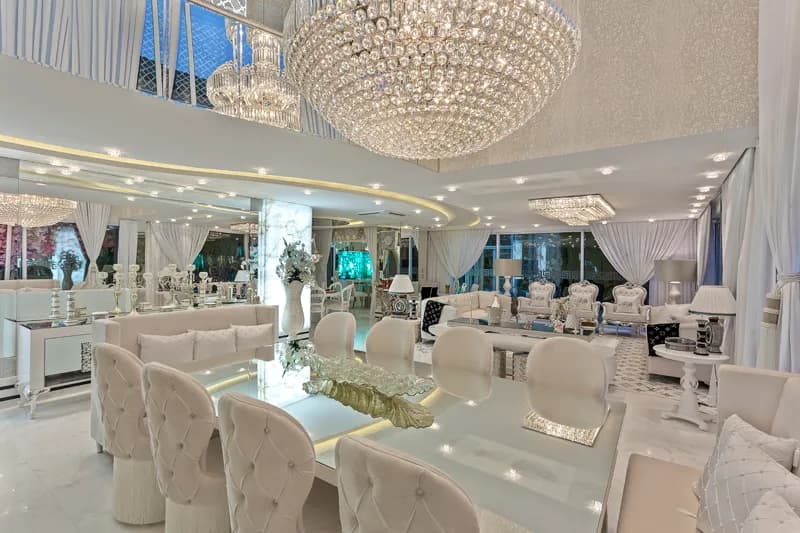 Jantar Versace