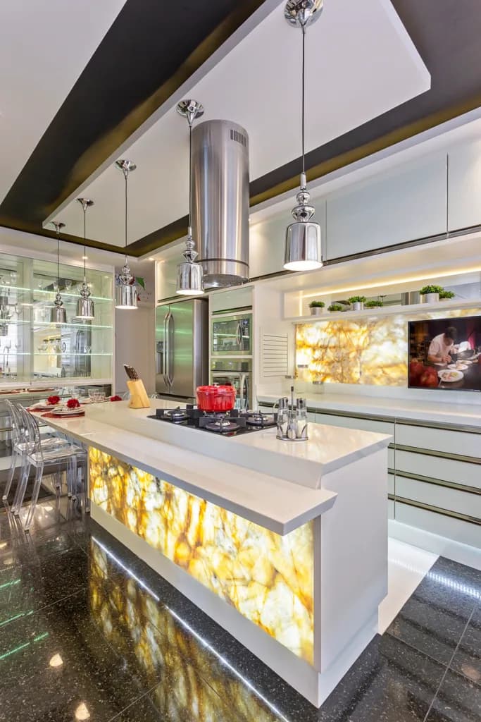 Luzes na cozinha