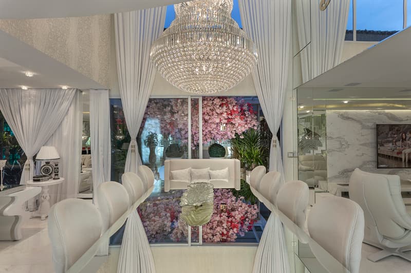 Design de interiores concebe jantar luxuoso na Casa Versace