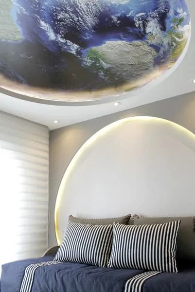 Com vista espacial