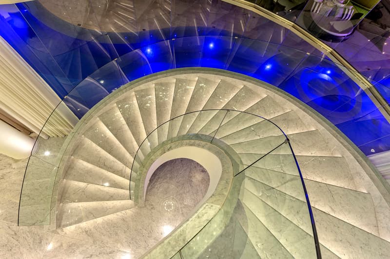 Passeio arquitetônico da Casa Cristal