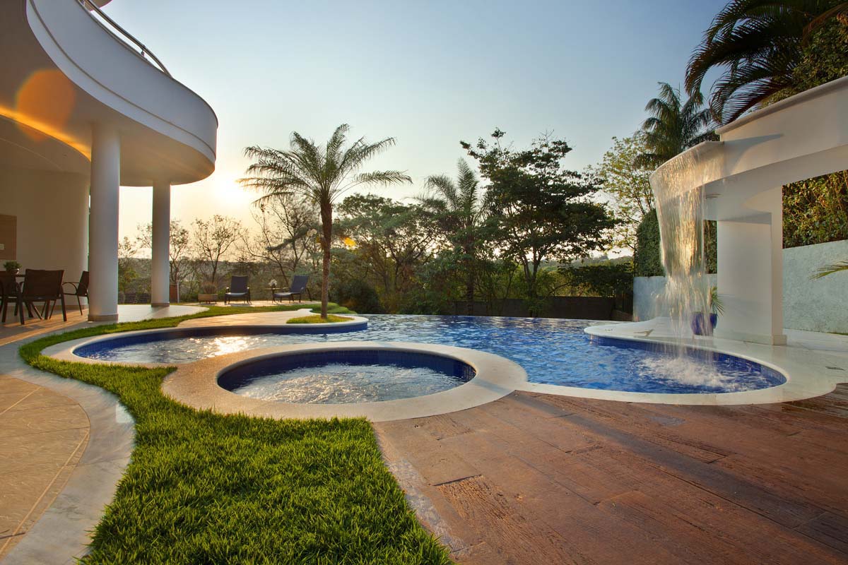 Arquiteto Aquiles Nícolas Kílaris - Casa Refúgio da Mata - piscina